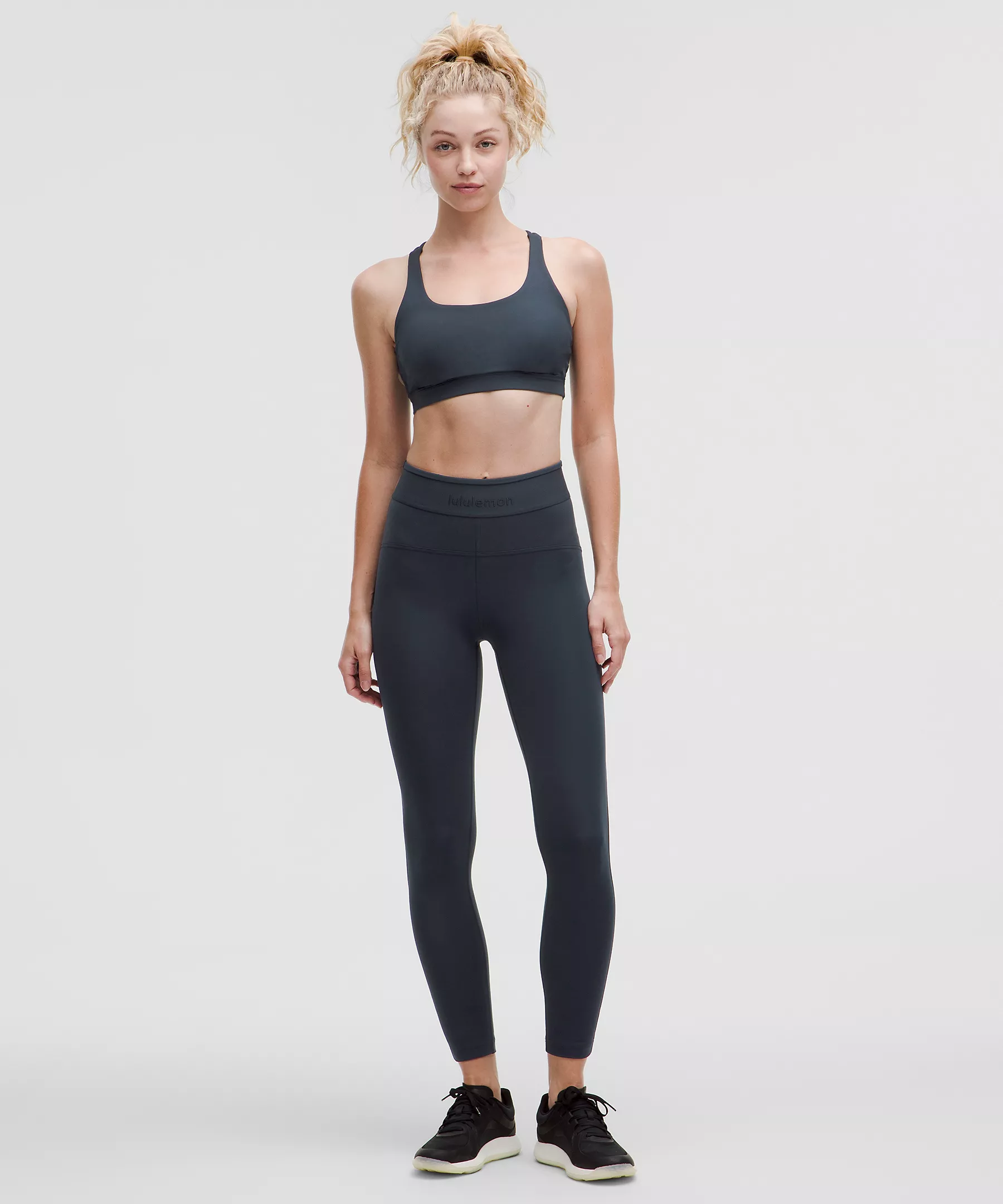 Lululemon 女士License to Train 高腰訓練緊身褲 25 吋（Logo 款）