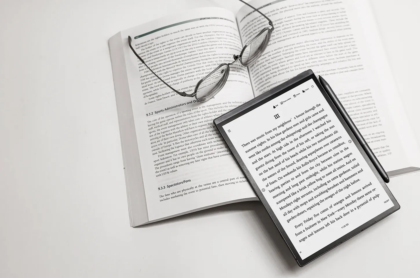 E-Ink Digital Notebooks vs iPad Handwriting: Which Is Better for Long Meetings?