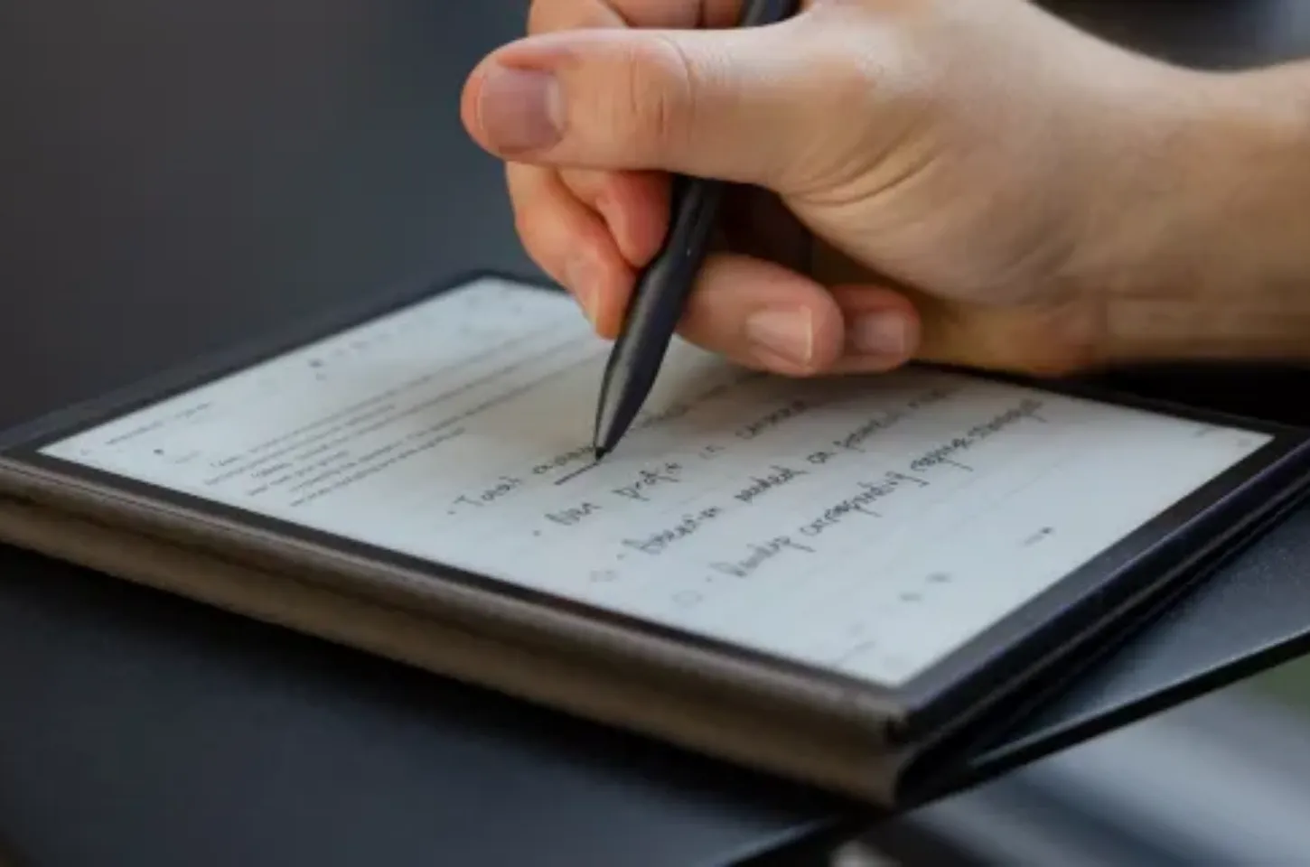 how to clean e-reader