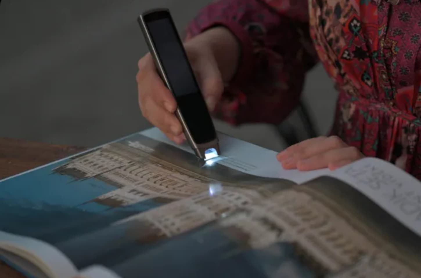 iFLYTEK Smart Dictionary Pen