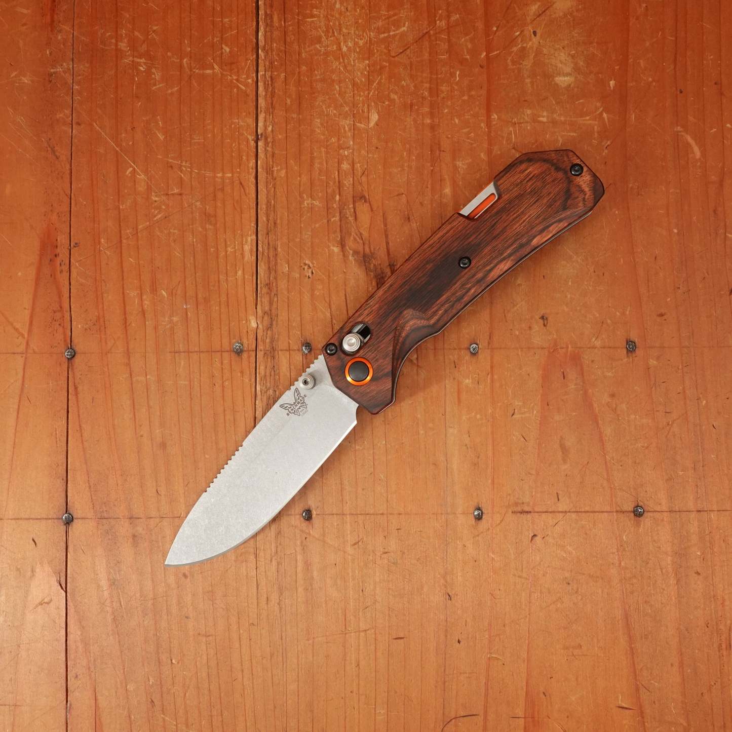 BM 15062 Grizzly Creek Drop-point S30V Stainless Steel Stabilized Wood