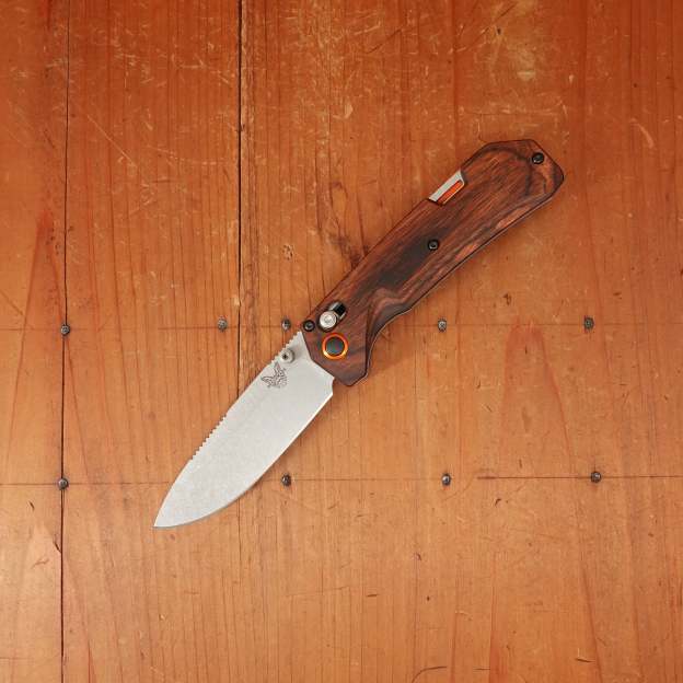 BM 15062 Grizzly Creek Drop-point S30V Stainless Steel Stabilized Wood