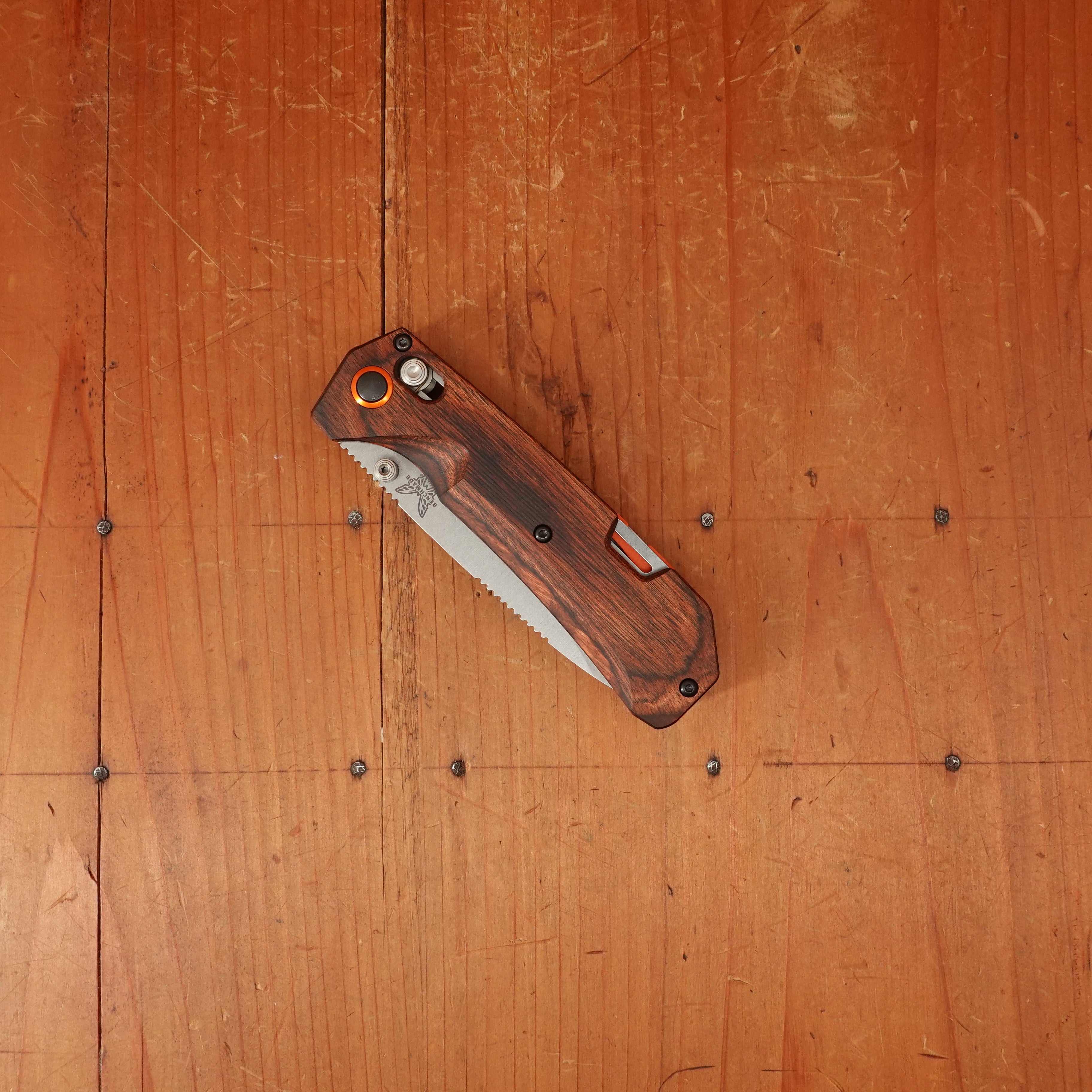 BM 15062 Grizzly Creek Drop-point S30V Stainless Steel Stabilized Wood