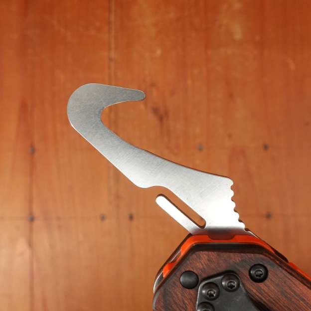 BM 15062 Grizzly Creek Drop-point S30V Stainless Steel Stabilized Wood