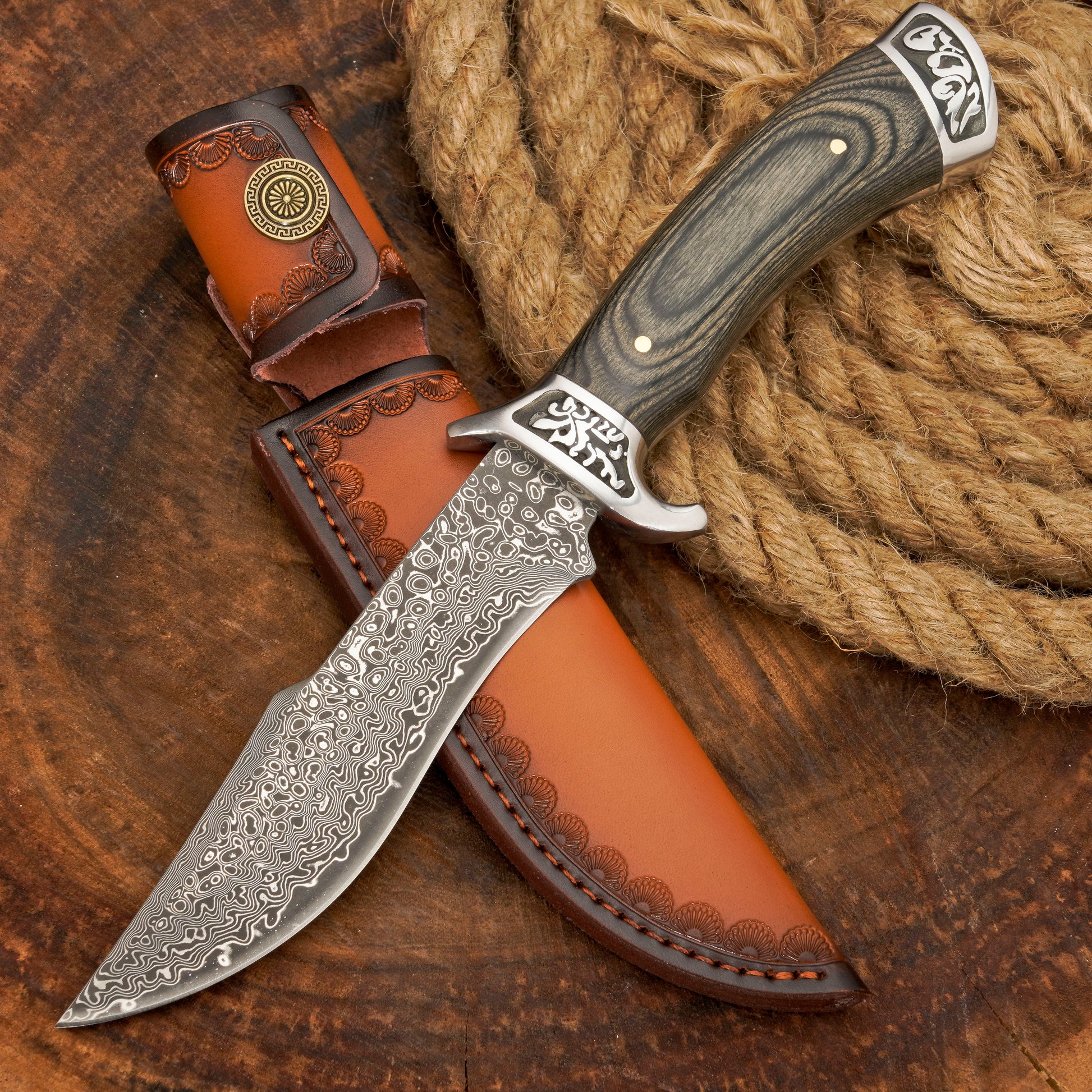 🪓 Hand-Forged Damascus Steel Hunting Knife