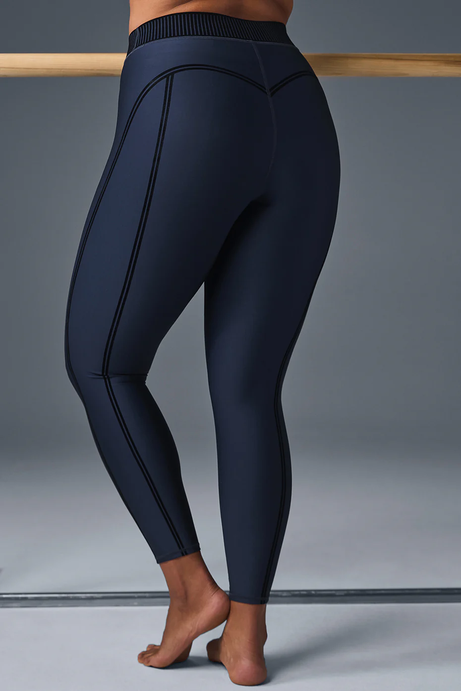 Airlift High-Waist 7/8 Line Up Legging