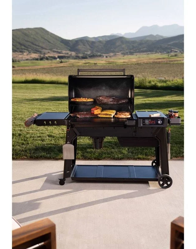 Traethtger Grills - Woodridge Pro Pellet Grill