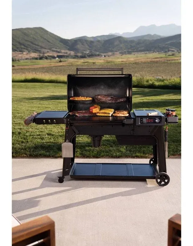 Traethtger Grills - Woodridge Pro Pellet Grill