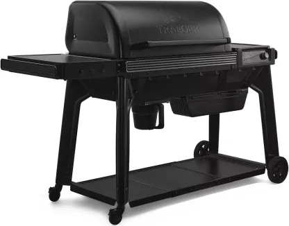 Traethtger Grills - Woodridge Pro Pellet Grill