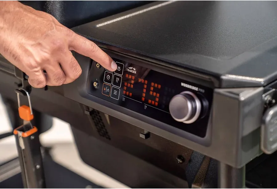 Traethtger Grills - Woodridge Pro Pellet Grill