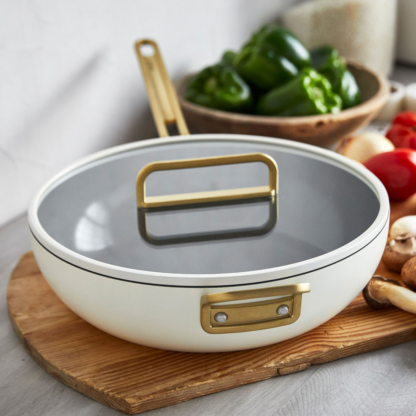 Ceramic Nonstick Essential Pan with Lid