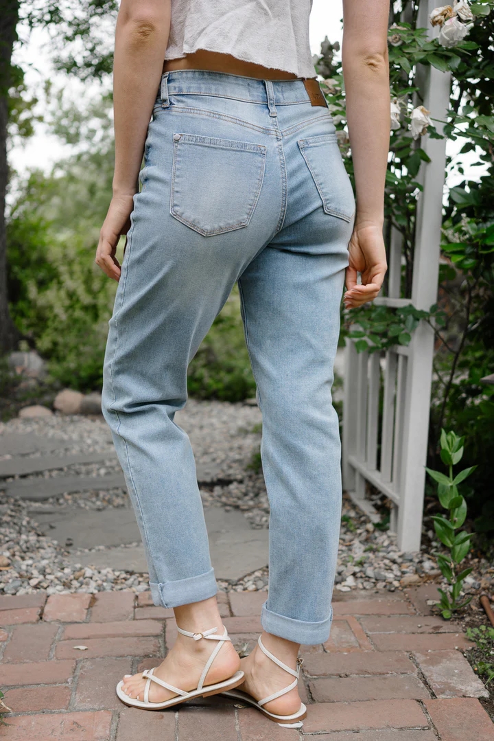 Judy Blue The Coolest Boyfriend Jeans(Buy 2 Free Shipping)