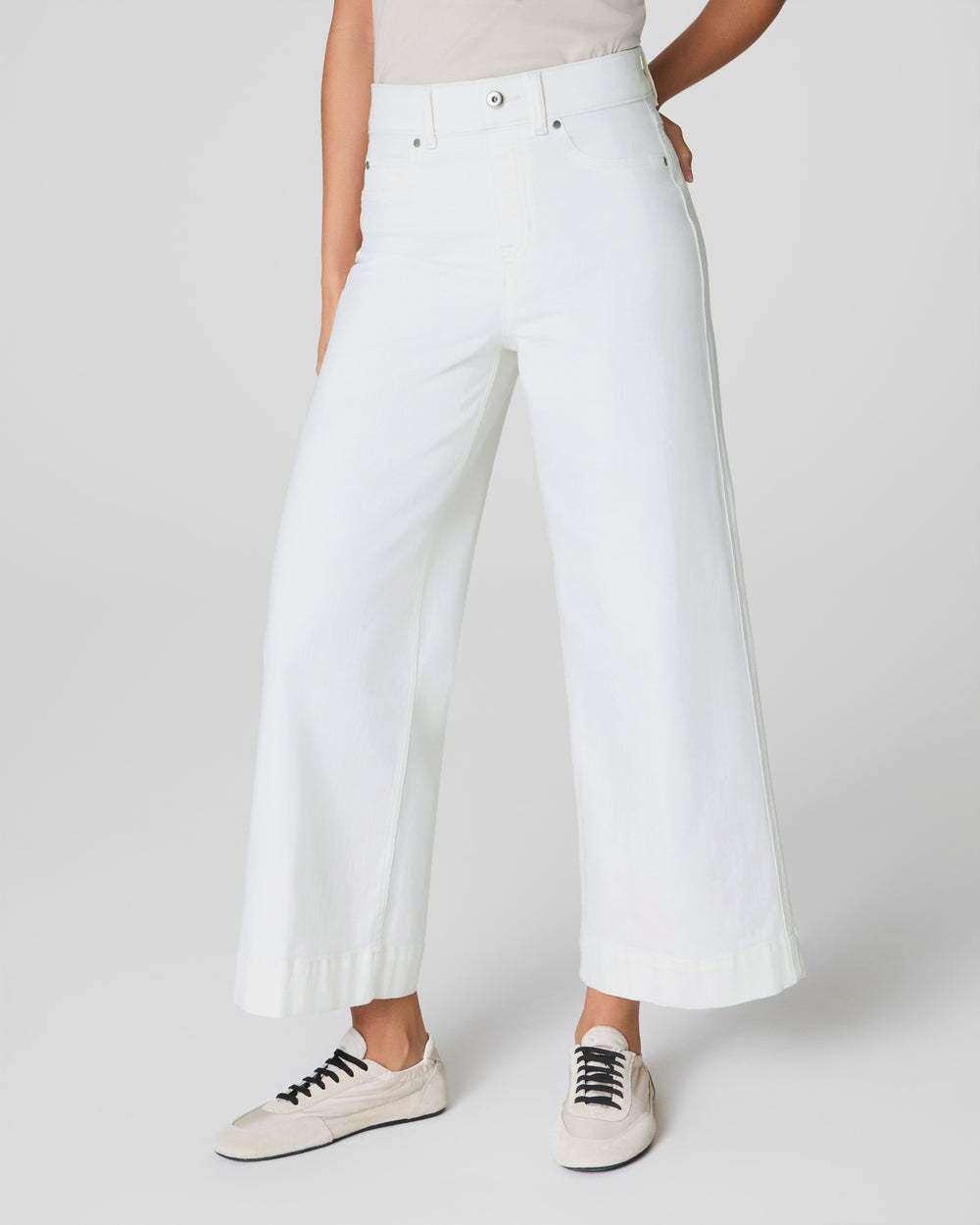 EveryWear Wide Leg Jeans