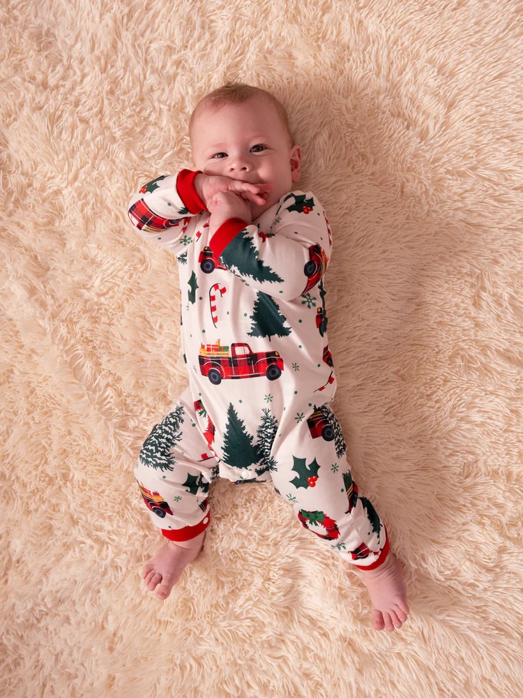 🎅🎄Christmas Matching Family Pajamas Set (Buy 2 Free Shipping)  