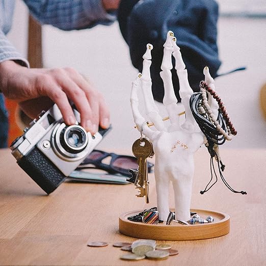 Qingquyy Skeleton Hand Ring Holder & Jewelry Stand Earring Organizer & Necklace Holder For Gothic Decor Halloween Decorations & Bedroom Accessories Bracelet Holder & Jewelry Organizer
