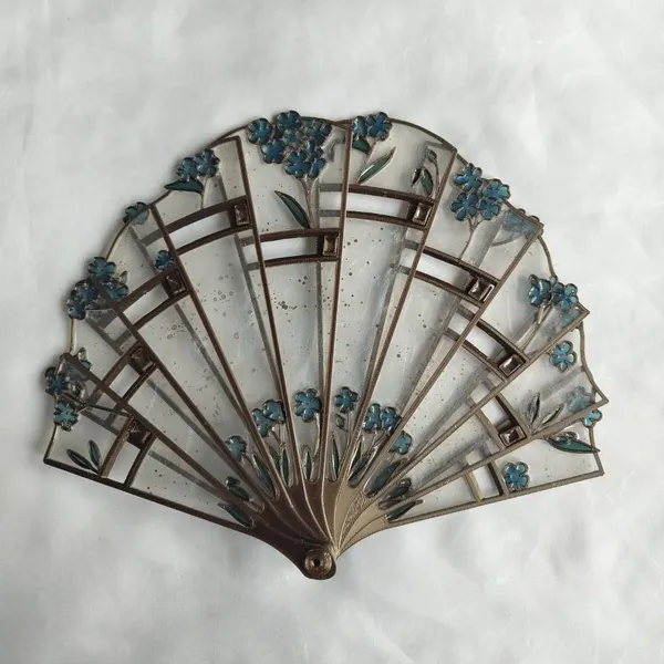 Forget-me-not hand fan