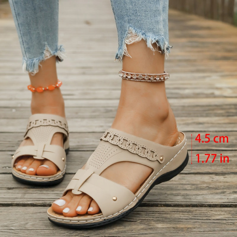 👟【EU36-43】 Damskie letnie sandały na platformie ze stylowym wycięciem na platformie