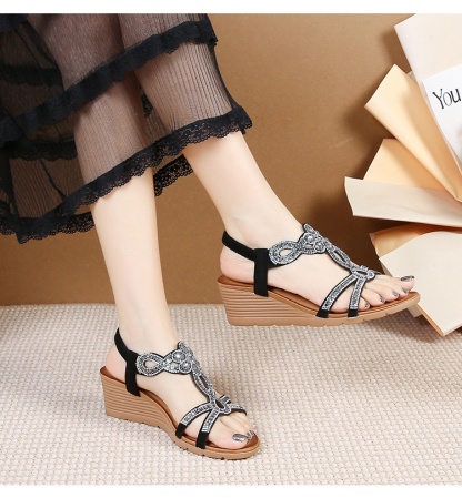 🎉【35-42】Pantofi de dama noi, la moda, con talpa grossa, con stras