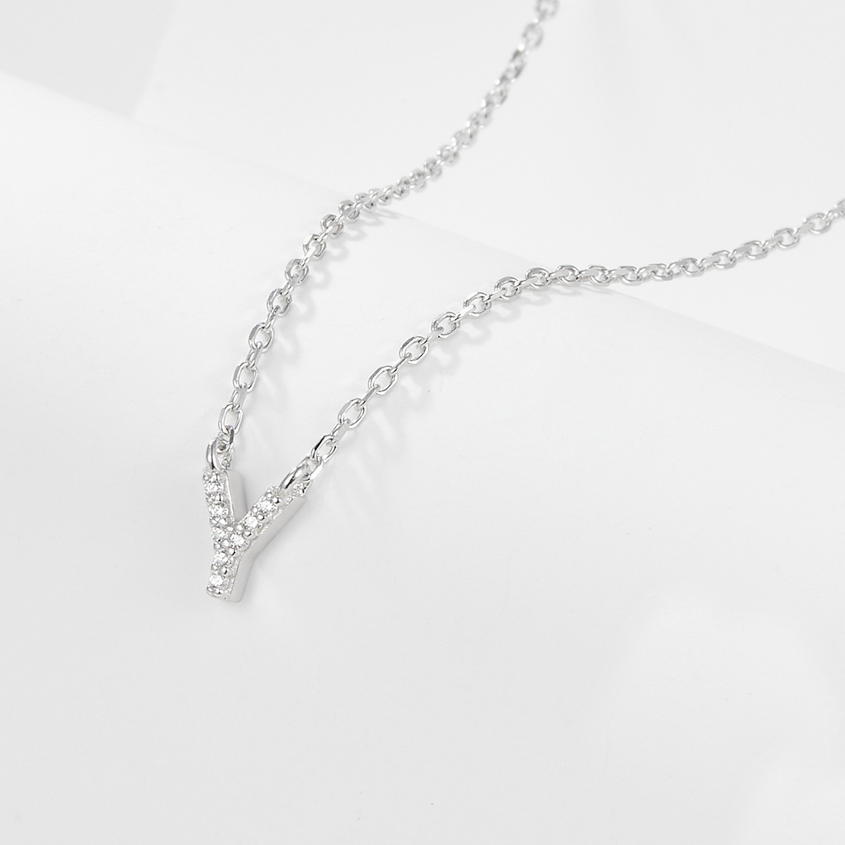 Collana con lettera iniziale tempestata di argento 925 I 45 cm