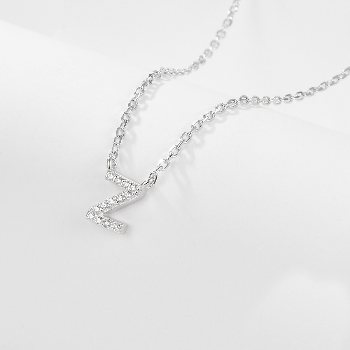 Collana con lettera iniziale tempestata di argento 925 I 45 cm