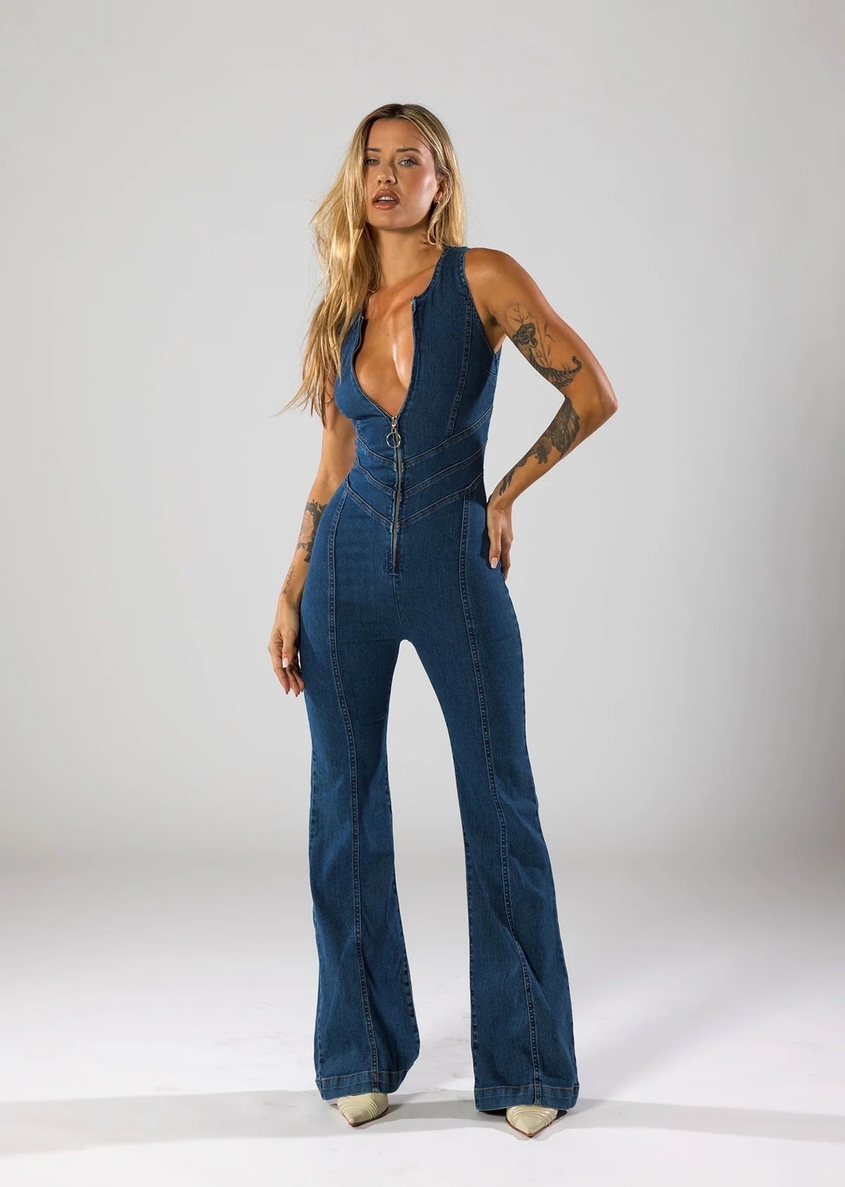 Klein™ | Tuta in denim con scollo a V profondo