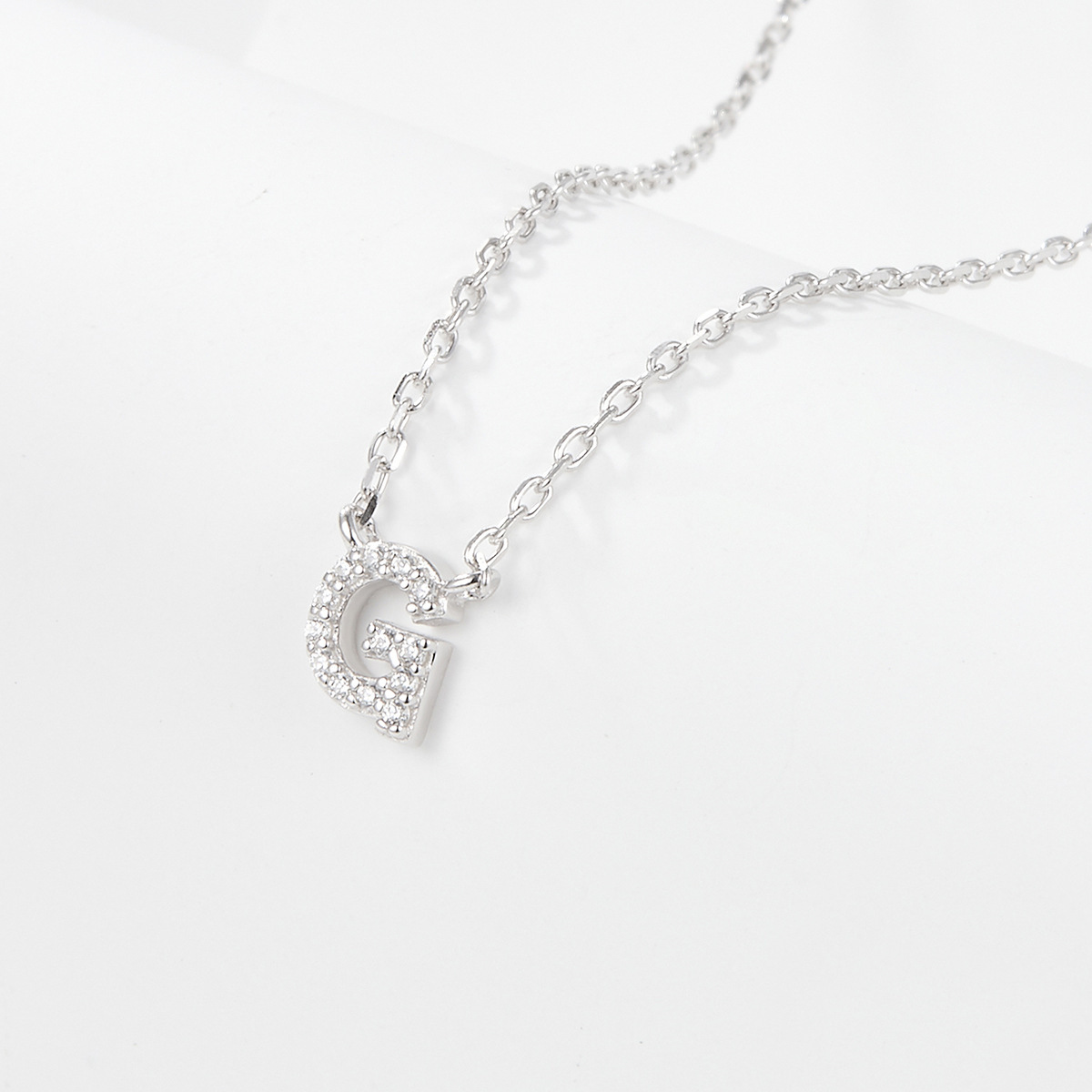 Collana con lettera iniziale tempestata di argento 925 I 45 cm