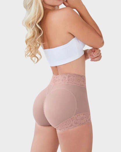 Slip lisciante per glutei