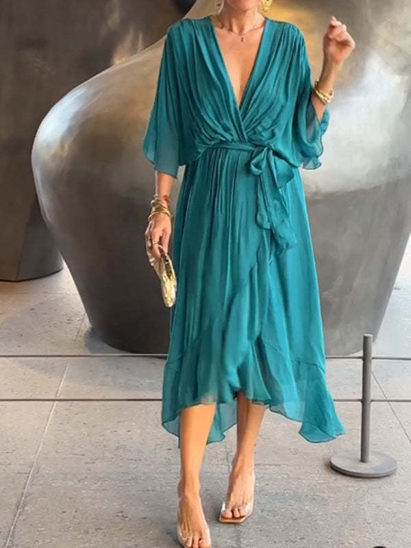 Elegante e raffinato abito in chiffon con scollo a V
