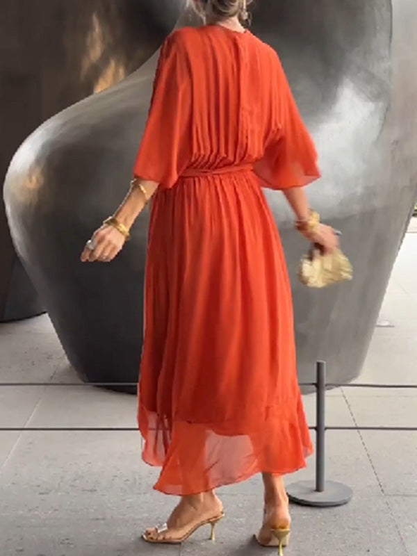 Elegante e raffinato abito in chiffon con scollo a V