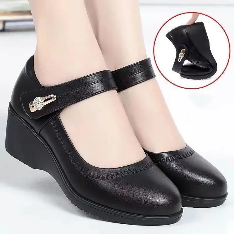 【35-41】Scarpe da mamma in morbida pelle con suola morbida e tacco a zeppa antiscivolo