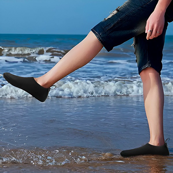 Antypoślizgowe skarpetki i buty unisex do aktywności w wodzie | SEZOLE