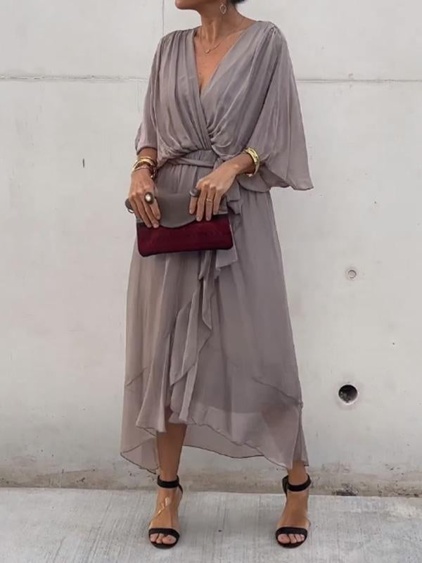Elegante e raffinato abito in chiffon con scollo a V