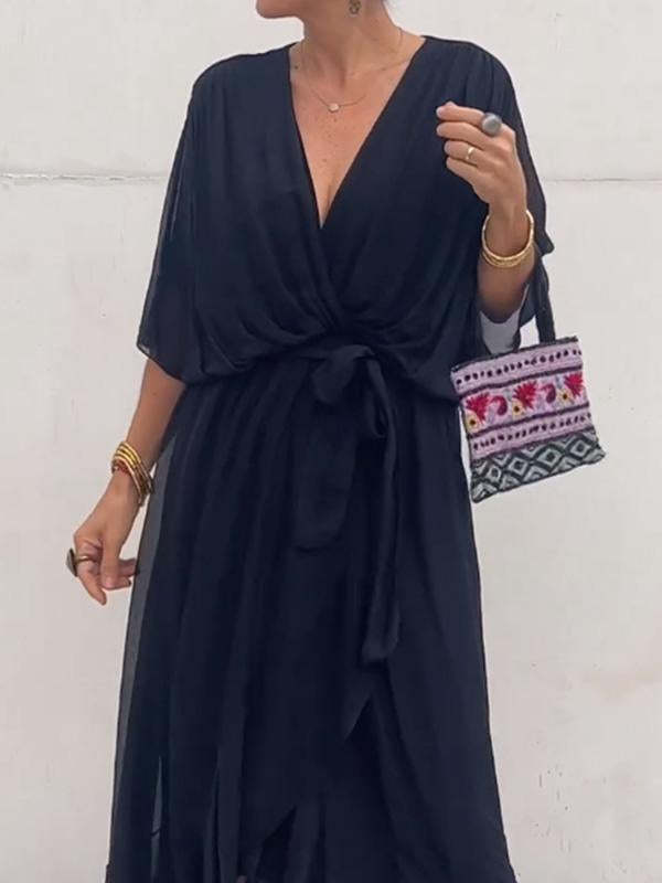 Elegante e raffinato abito in chiffon con scollo a V