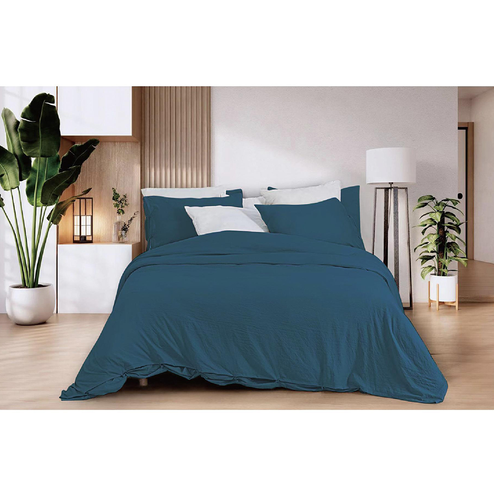 Twin Quilt Bedroom Dark Blue