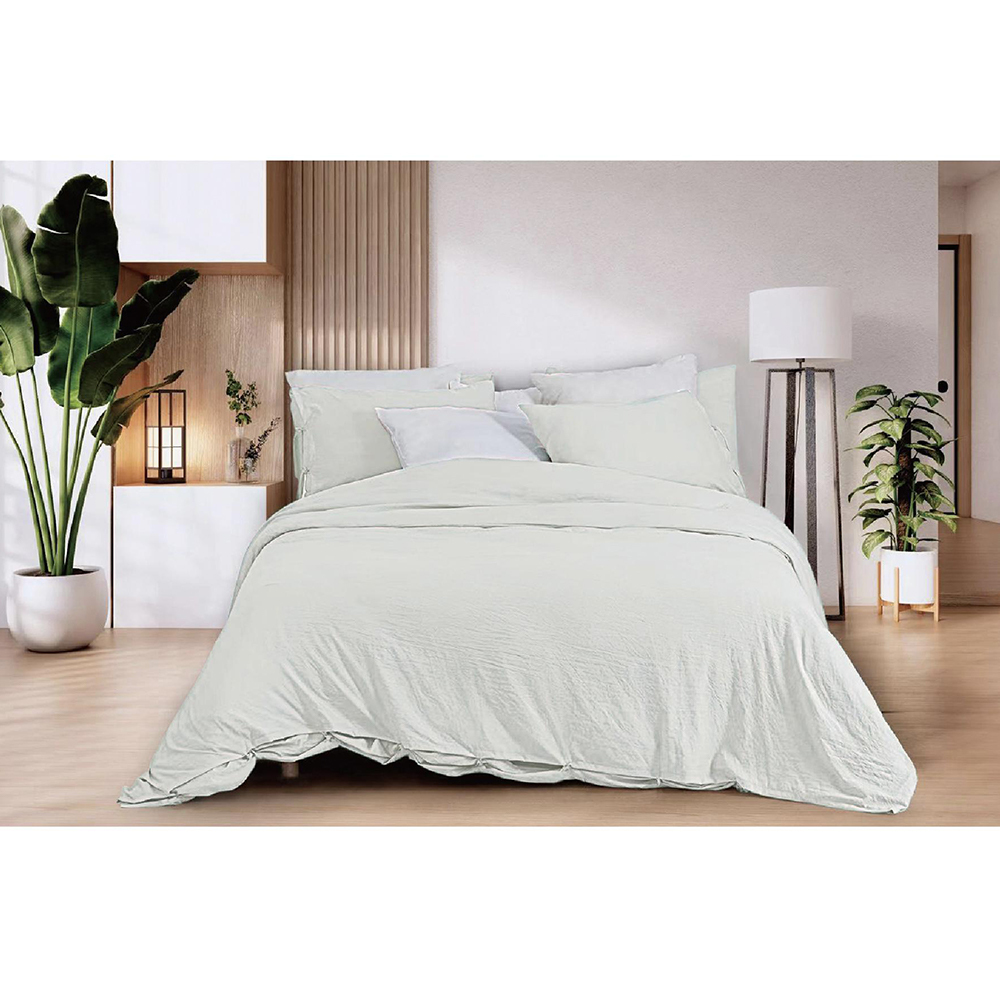 Twin Quilt Bedroom Light Gray