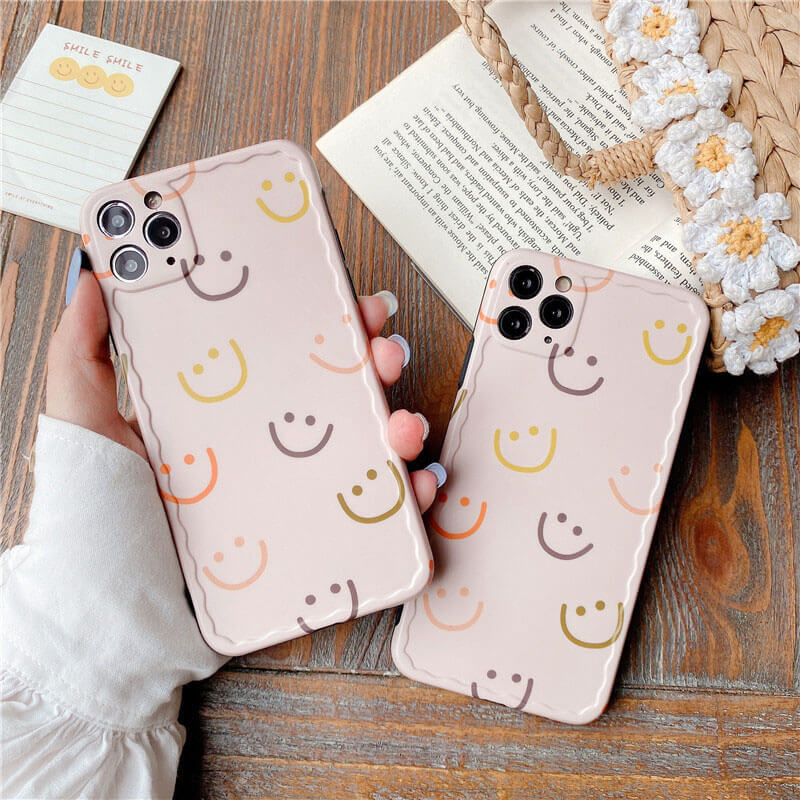 2021 New Simple Pink Smiley Silicone Phone Case For iPhone