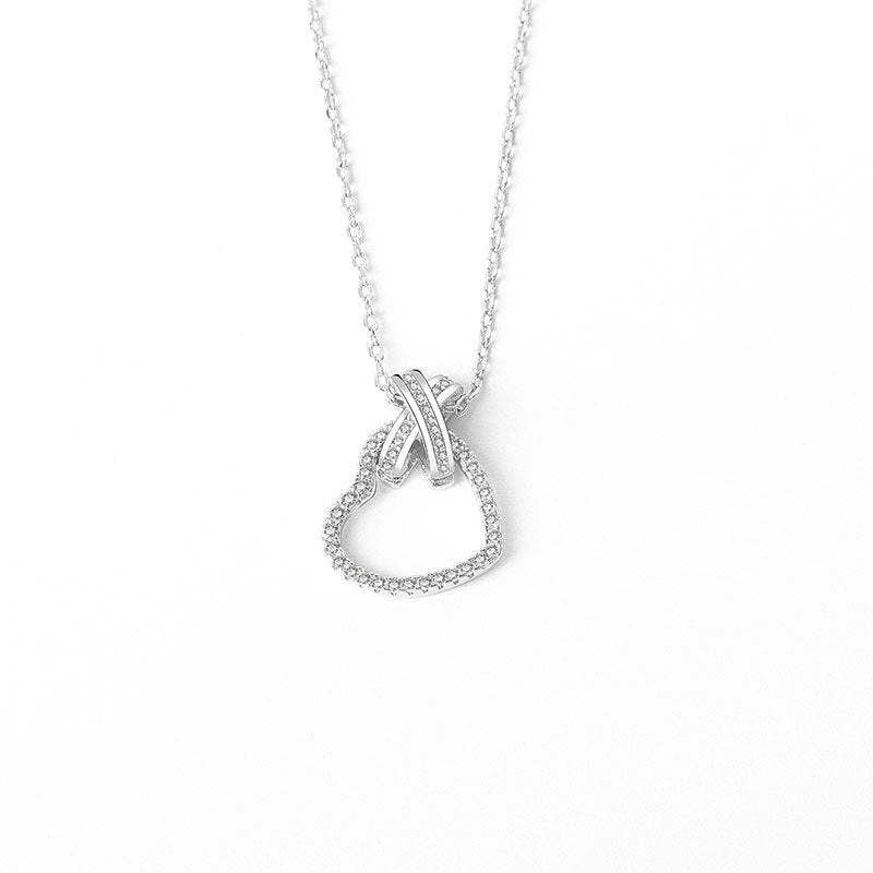 S925 sterling silver collarbone necklace with a female-A Loves Gift