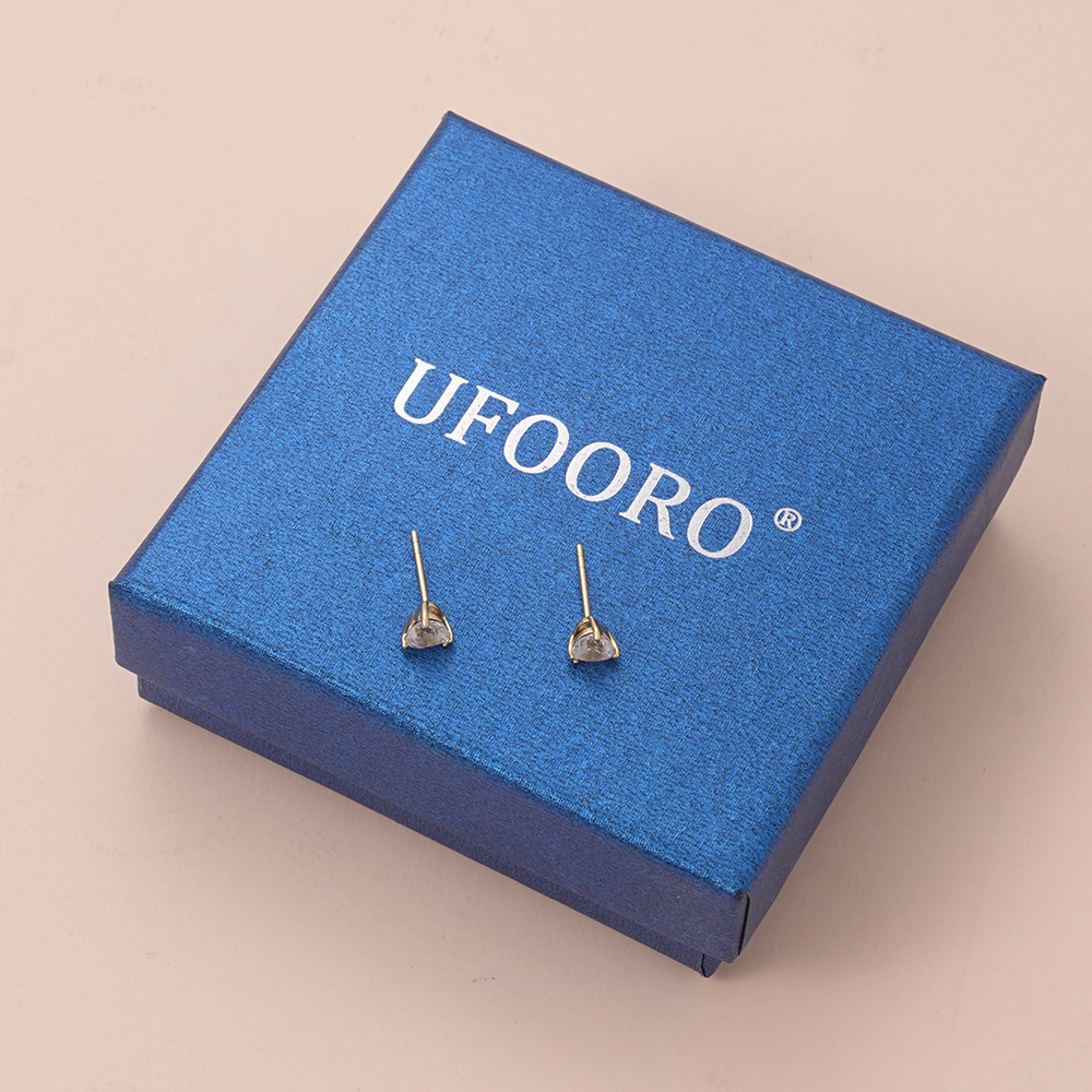 UFOORO White Diamond Earrings for Women 925 Silver Stud 1 Carat Simulated Diamond Wedding Gift Sparkly