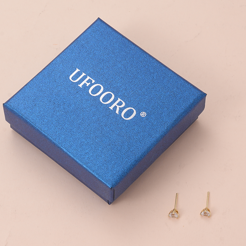 UFOORO White Diamond Earrings for Women 925 Silver Stud 1 Carat Simulated Diamond Wedding Gift Sparkly