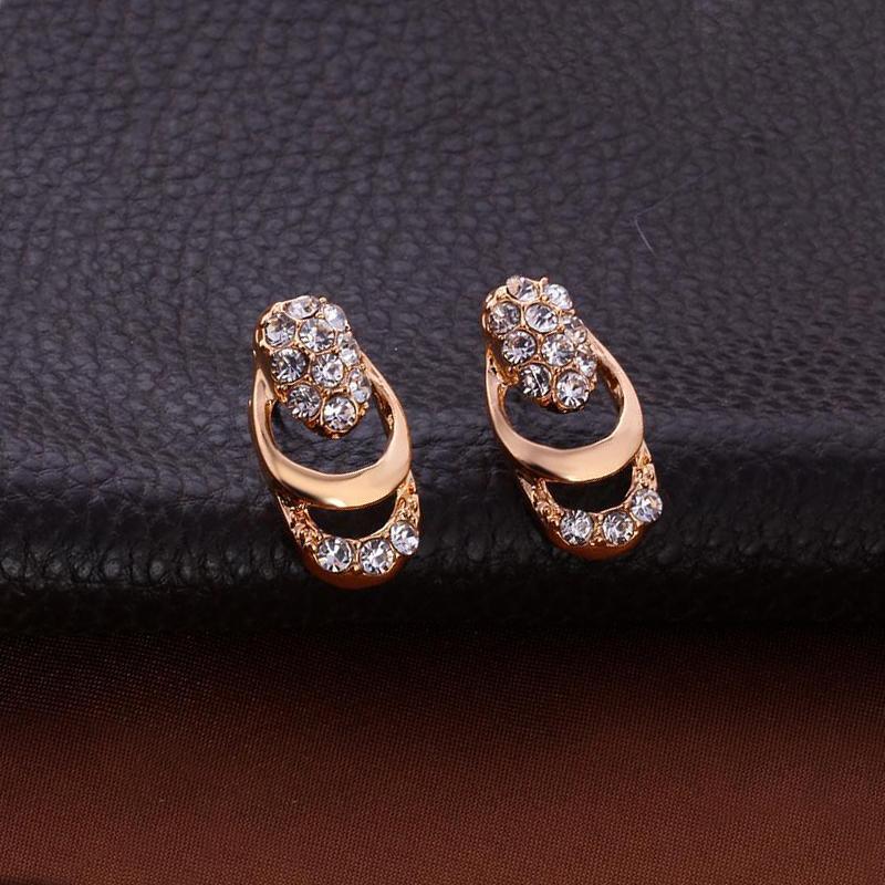 4 Piece Royal Jewelry Set With Gemstone  Crystals Goldtone Set