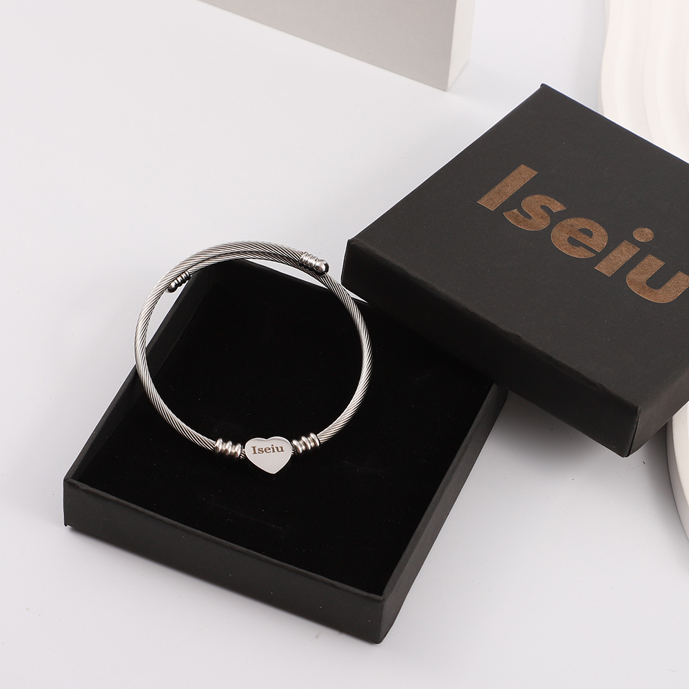 ISEIU Women engraved stainless steel bangle