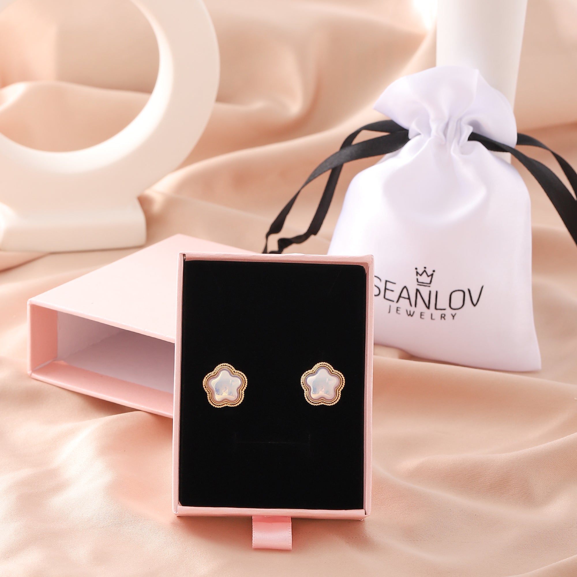   Pearl Flower Stud Earrings for Women-A Loves Gift