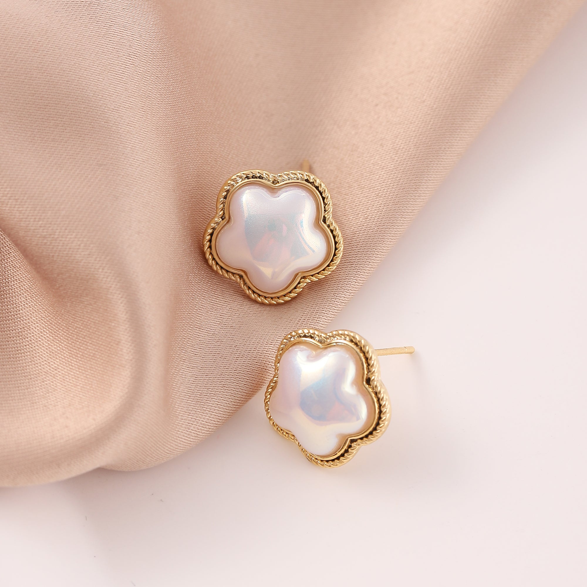   Pearl Flower Stud Earrings for Women-A Loves Gift