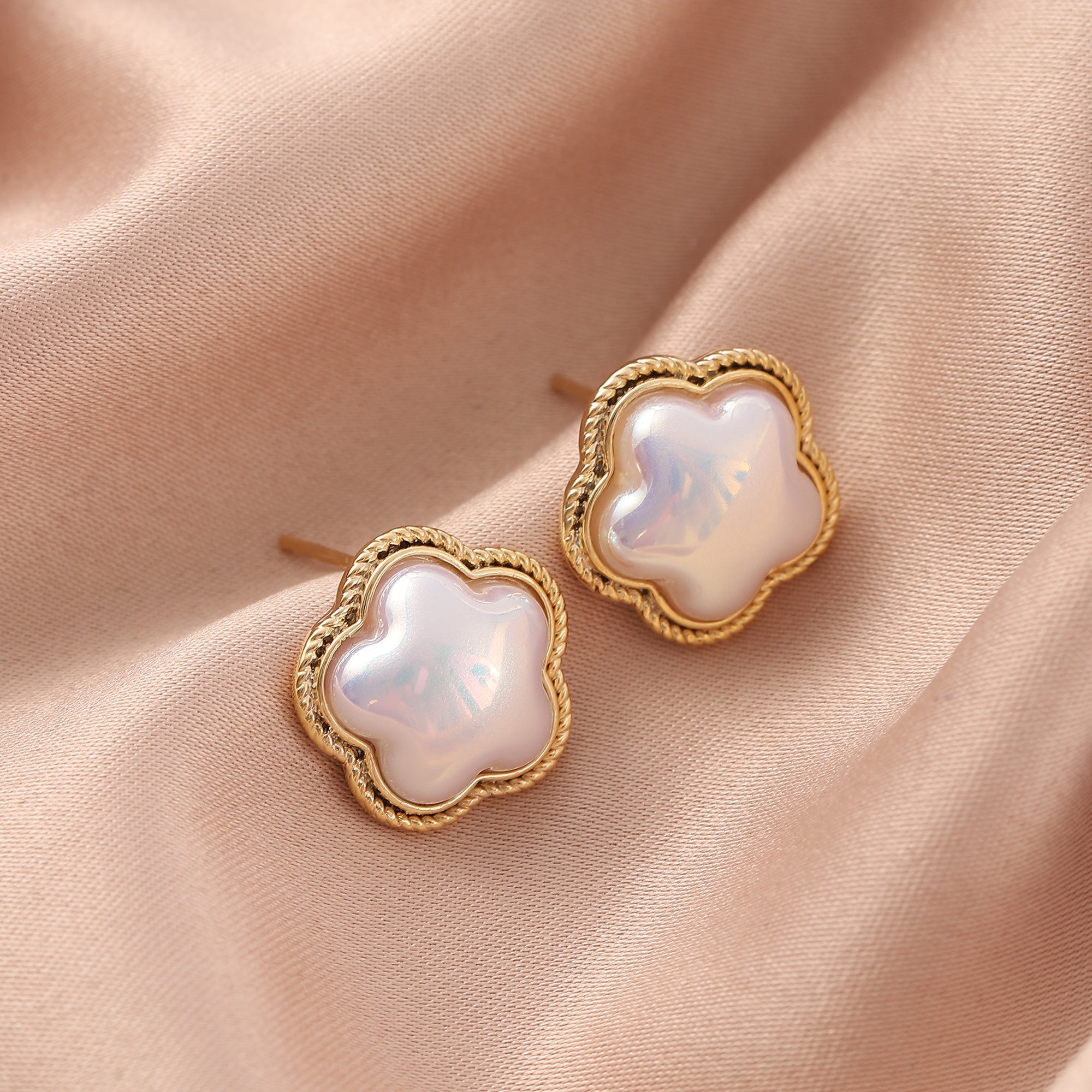   Pearl Flower Stud Earrings for Women-A Loves Gift