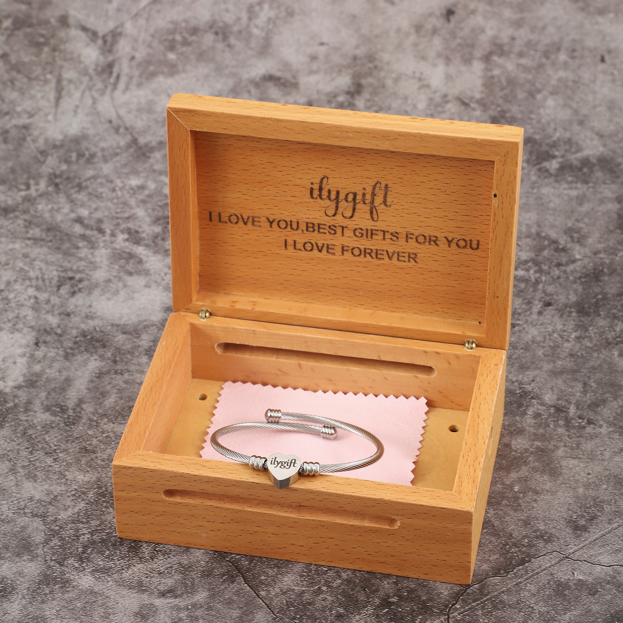 Women Bracelet Jewelry, Adjustable Bracelet of Heart