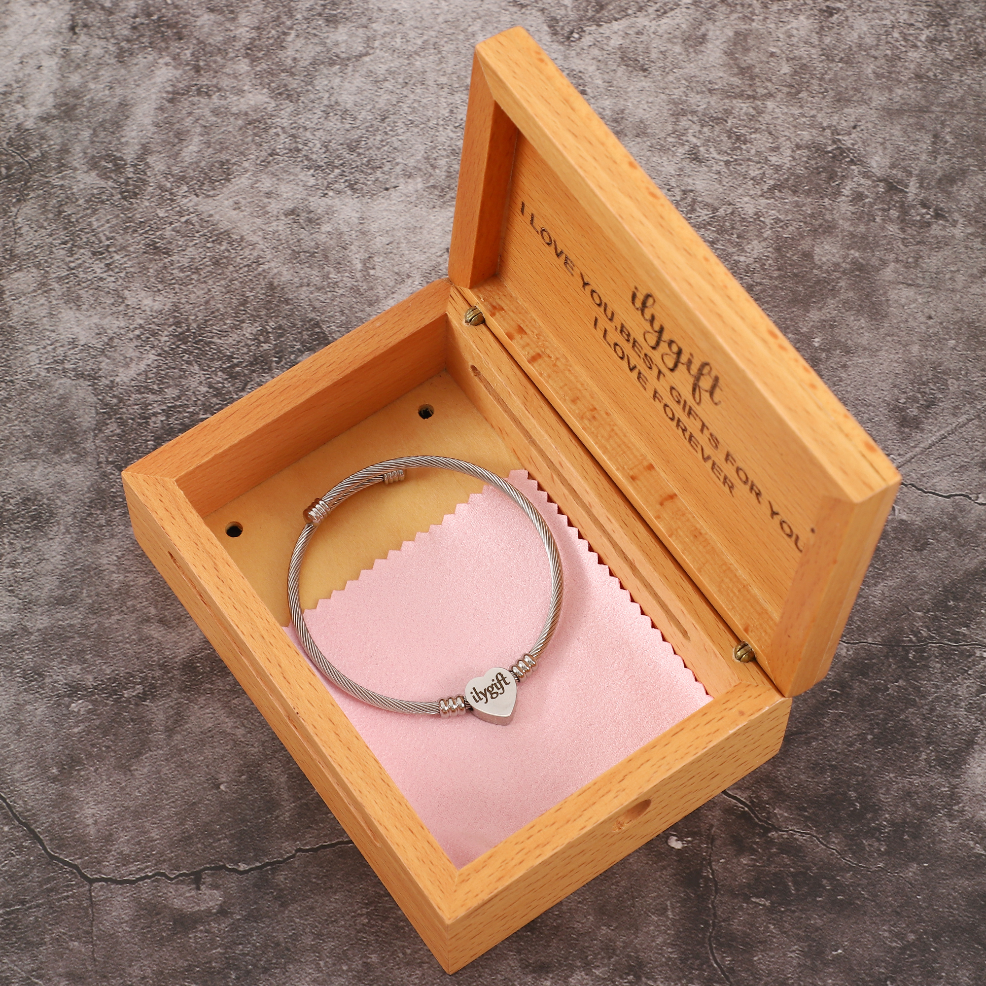 Women Bracelet Jewelry, Adjustable Bracelet of Heart