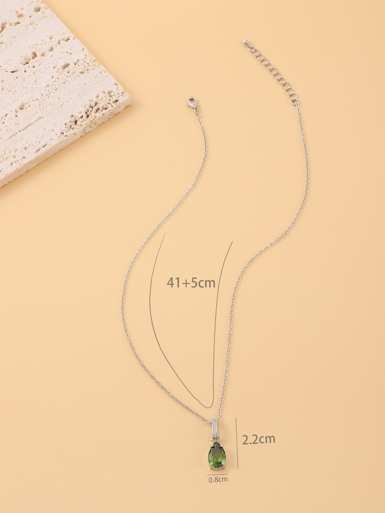 Hainon Green Drop Stone Pendnat Necklace for Women