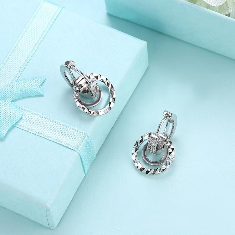 Luxe Crystal Hammered Design Circular Earrings Set in Silvertone - Riakoob Jewelry