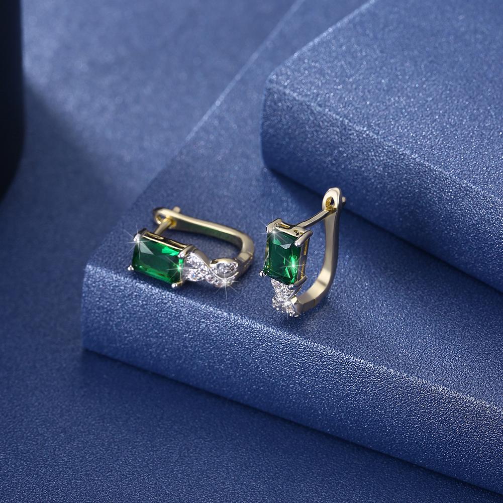 Green Emerald Cut Swarovski Twisted Earrings, Earring, Riakoob Jewelry, Riakoob Jewelry  jewelryjewelry deals, swarovski crystal jewelry, groupon jewelry,, jewelry for mom,