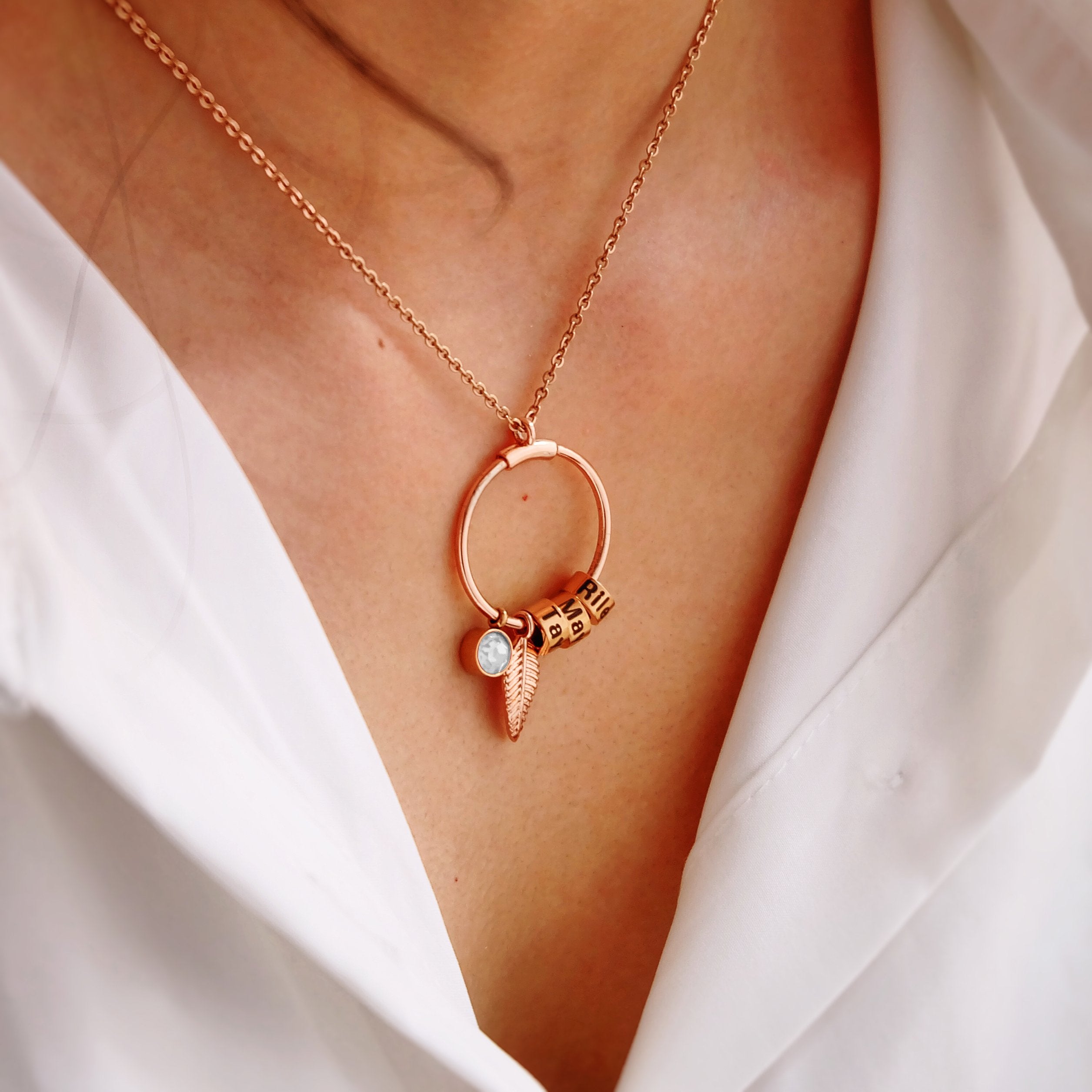 Linda Circle Pendant Necklace-A Loves Gift